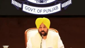 Punjab में Flood-Affected Areas में बड़े पैमाने पर Cleanup Drive Launched, CM Bhagwant Mann ने किया 100 Crore रुपये का ऐलान