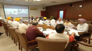 Flood Crisis पर Critical Meeting: CM Bhagwant Mann Hospital से ही लेंगे Cabinet Meeting, Farmers को रेत बेचने की इजाजत पर होगा फैसला