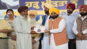 Diwali से पहले Punjab Government का बड़ा तोहफ़ा —  flood-affected किसानों को ₹20,000 per acre compensation, सिर्फ 30 दिनों में ₹209 crore जारी