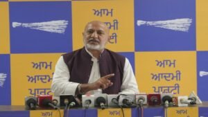 अमित शाह राघव चड्ढा को मोहरा बनाकर आप सांसदों को तोड़ने की साज़िश रच रहे हैं: Baltej Pannu