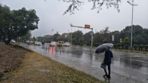 पंजाब में आज फिर बिगड़ेगा मौसम, 12 जिलों में बारिश और आंधी-तूफान का अलर्ट